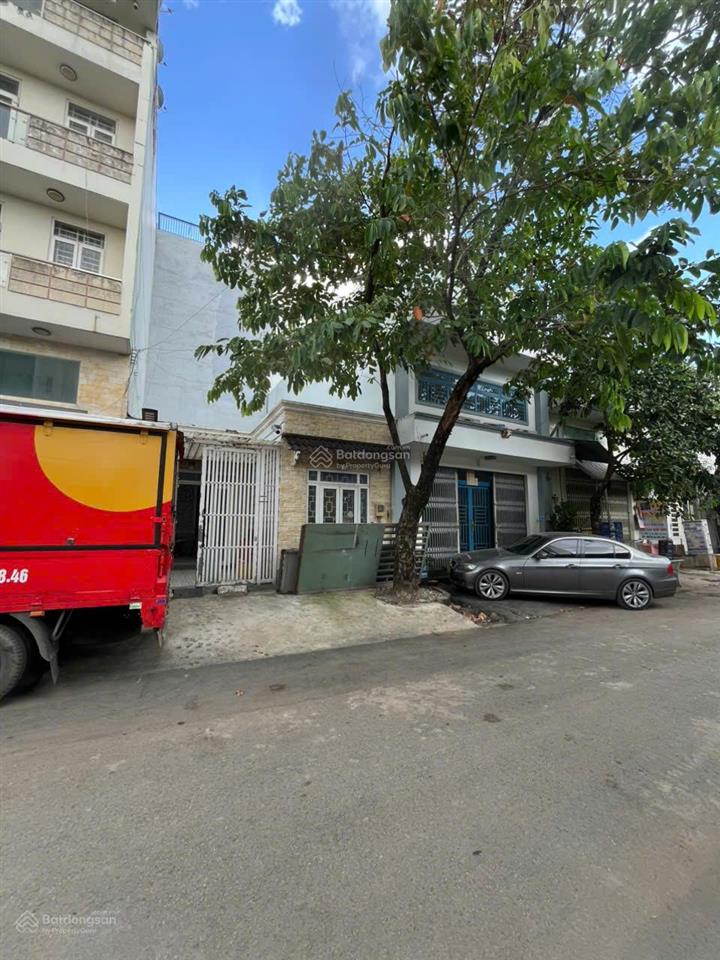 Nhà mặt tiền đường trong chợ đầu mối nông sản thủ đức, sổ hồng riêng bán gấp 7 tỷ 100