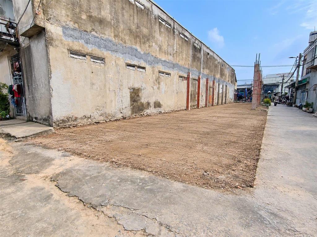 Lô đất 2 mặt tiền hẻm xe hơi đường tỉnh lộ 43, phường bình chiểu, sổ hồng nhỉnh 3 tỷ