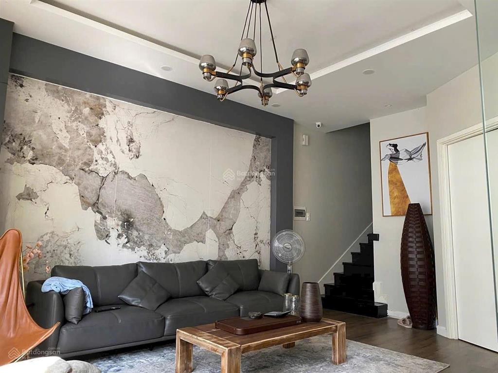 Nhà mới đẹp, gần cc 4s, linh đông, thủ đức 5x12 đúc 3 tầng kiên cố