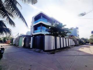 Biệt thự góc 2mt gần sông sài gòn, 160m sân xe hơi gần phạm văn đồng