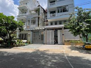 Bán nhà phố khu bên sông hiệp bình chánh 6x20m 4 tầng hoàn công đủ