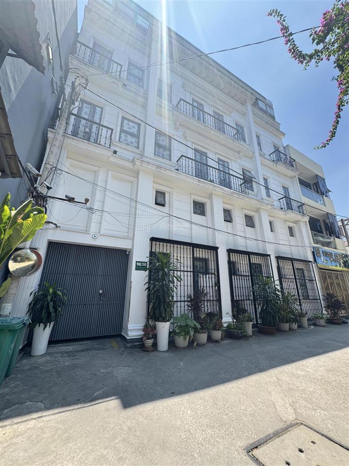 Giảm còn 13,5 tỷ chdv 20 phòng full khách dòng tiền 70tr/tháng ngay phạm văn đồng