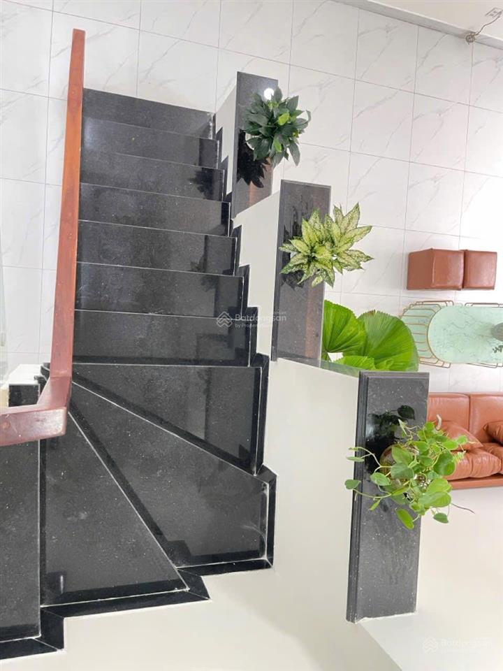 Nhà 1 trệt 2 lầu 125m sàn 3pn hẻm xe hơi chỉ 4,85 tỷ