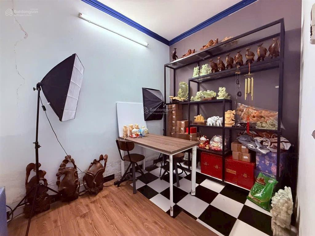 Hàng hiếm nhà c4 trường thọ hẻm 5m  65m² giá chỉ 5tỷ3!