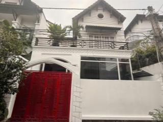 Cho thuê villa quốc hương, thảo điền, 8x20m, giá chỉ 50tr/tháng, trệt + 1 lầu, 2pn, 3wc