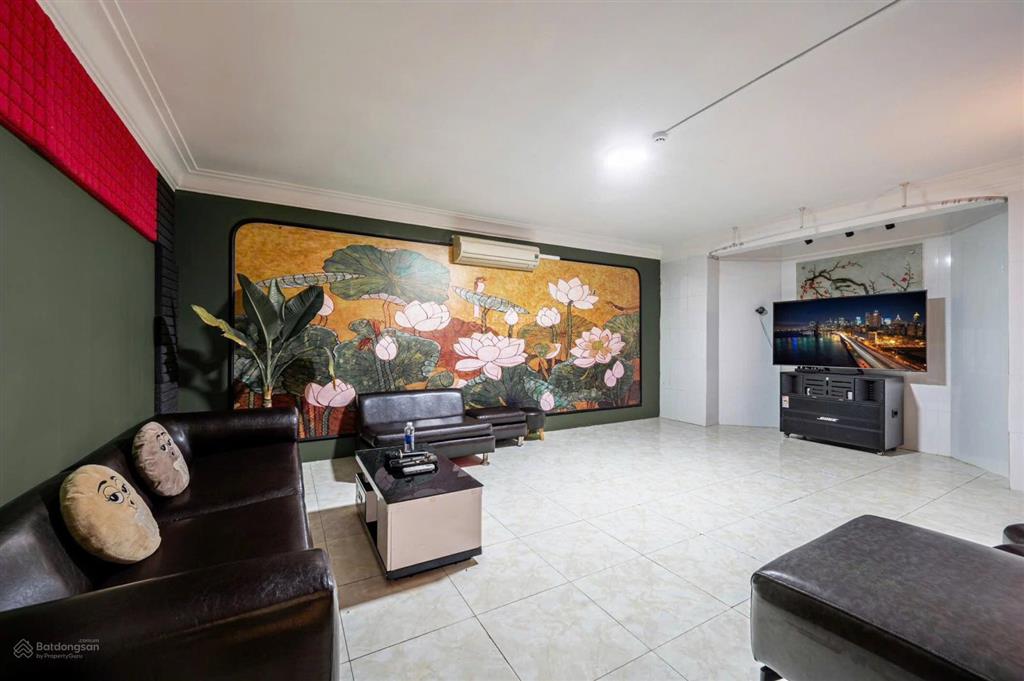 Cho thuê villa nguyễn văn hưởng, hồ bơi sân vườn, 25x25m, 130tr/thángtrệt 3 lầu, 7pn, 8wc full nt