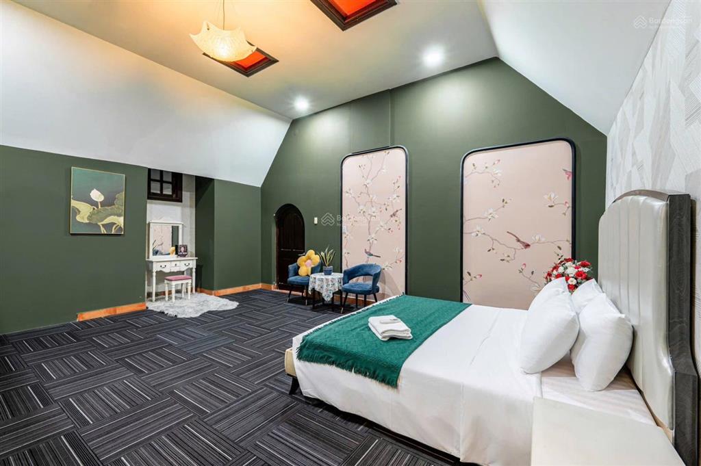 Cho thuê villa nguyễn văn hưởng, hồ bơi sân vườn, 25x25m, 130tr/thángtrệt 3 lầu, 7pn, 8wc full nt