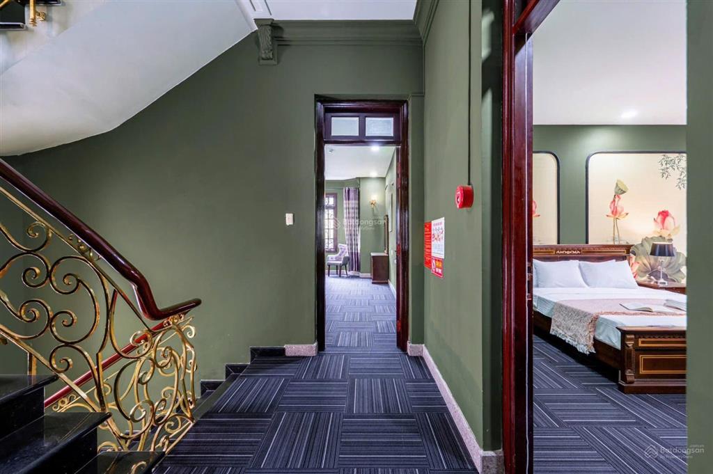 Cho thuê villa nguyễn văn hưởng, hồ bơi sân vườn, 25x25m, 130tr/thángtrệt 3 lầu, 7pn, 8wc full nt