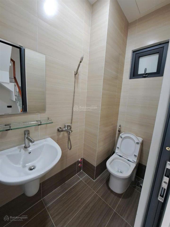 Cho thuê văn phòng vành đai tây, an khánh, 5x17,2m, giá chỉ 60tr/tháng, hầm, 4 tầng, thang máy