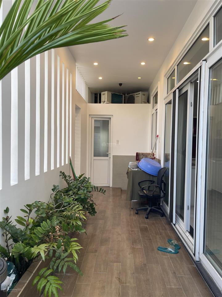 Cho thuê đường 18, an phú, 10x20m, giá 80tr/tháng  hầm, 4 lầu, 4pn, full nội thất