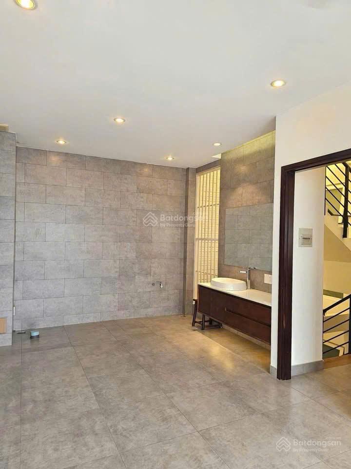 Cho thuê villa làng báo chí  thảo điền