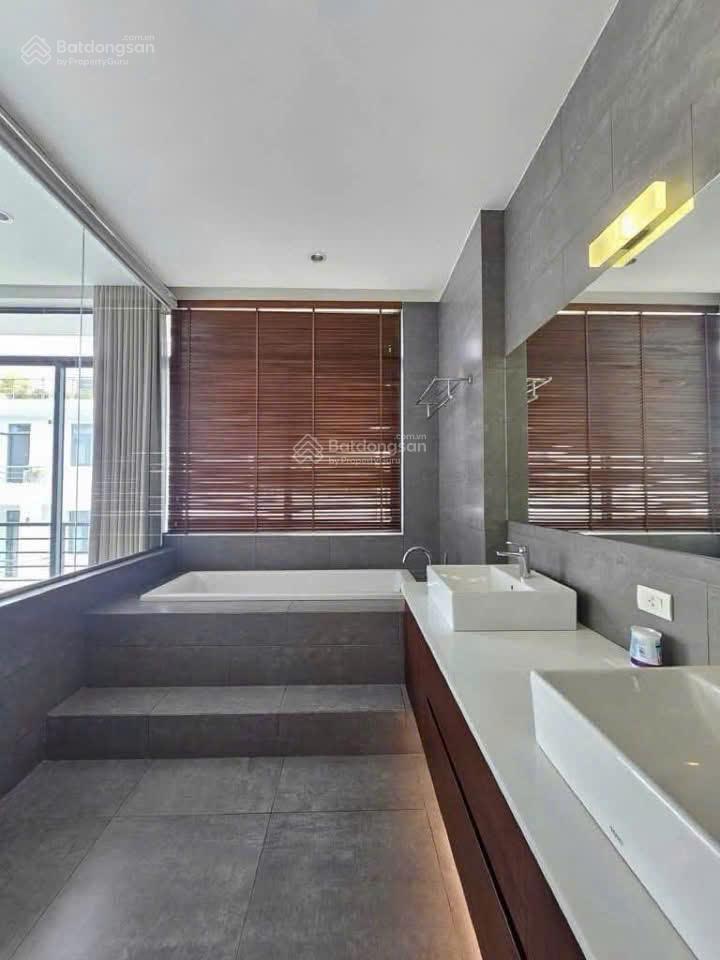 Cho thuê villa làng báo chí  thảo điền