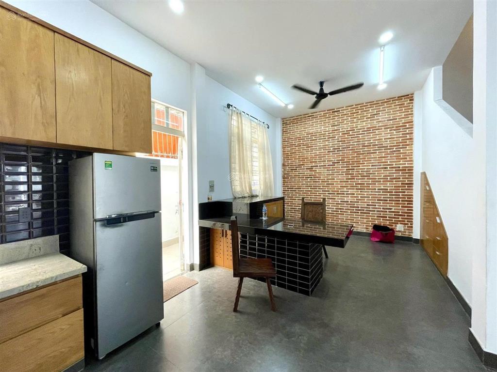 Cho thuê nhà sân vườn nguyễn văn hưởng, thảo điền