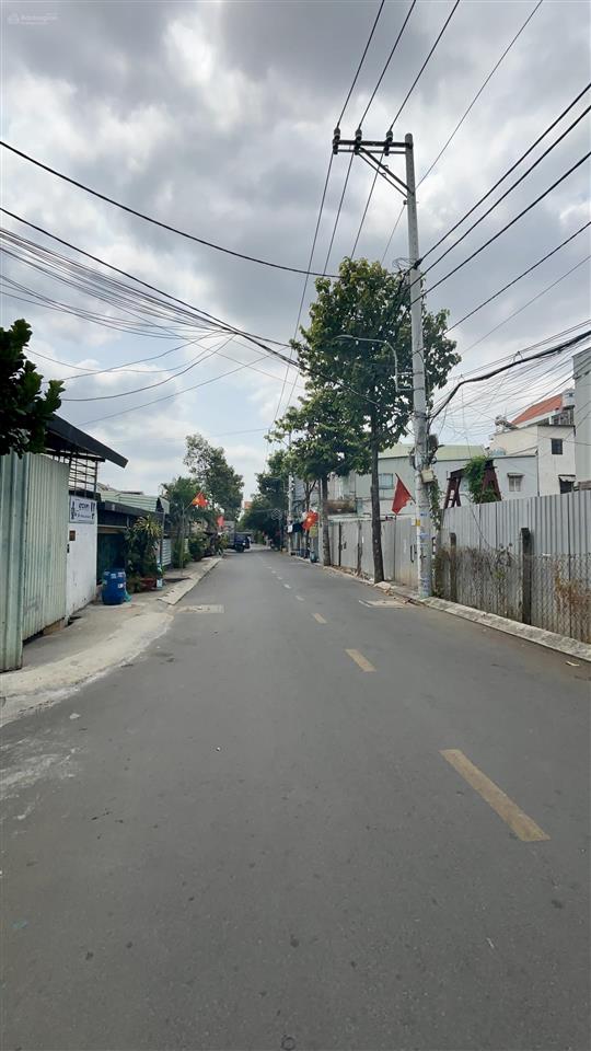 Cần bán gấp lô đất hẻm 23 đường 12 hiệp bình phước, ngay cổng khu biệt thự jamona.