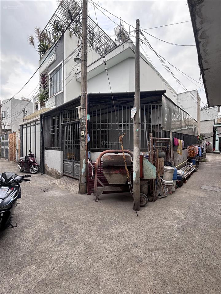 Bán nhà ngay sát ql1k linh xuân. vị trí đẹp. giá tốt.