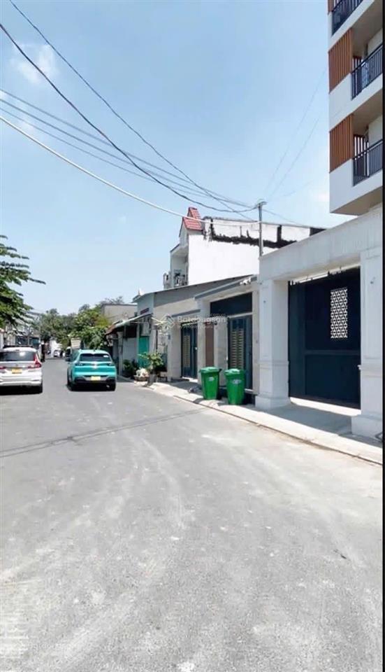 Đất mặt tiền đường 11 hiệp bình phước. giá đầu tư cực tốt