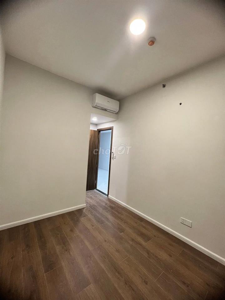 Bán lỗ căn 2PN có ban công - Opal Skyline