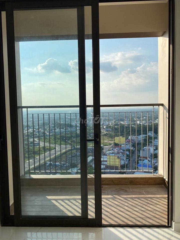 Bán lỗ căn 2PN có ban công - Opal Skyline