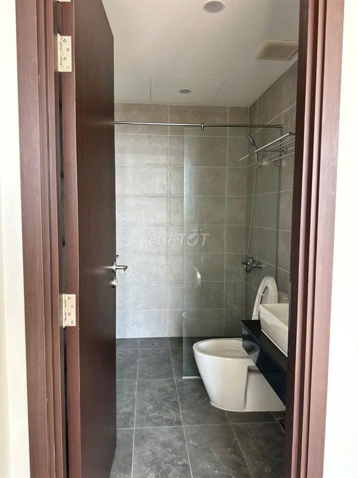 Bán lỗ căn góc 80m2 chung cư Sky View giá 2ty280