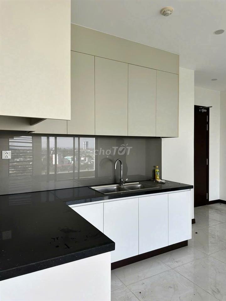 Bán lỗ căn góc 80m2 chung cư Sky View giá 2ty280