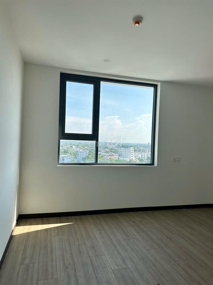 Bán lỗ căn góc 80m2 chung cư Sky View giá 2ty280