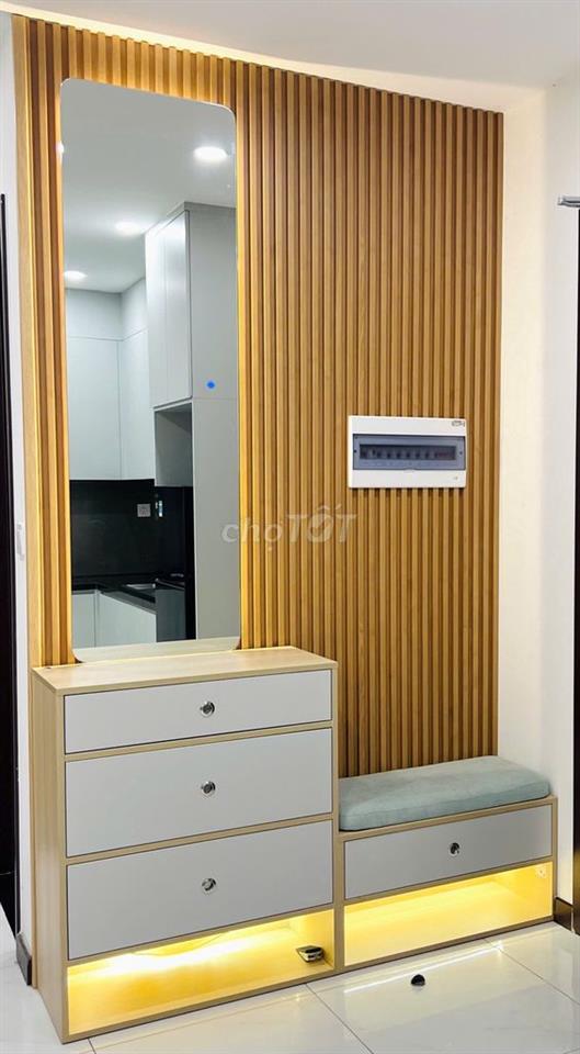 Bán lỗ 2PN Sky View 80m2, Giá 2ty350