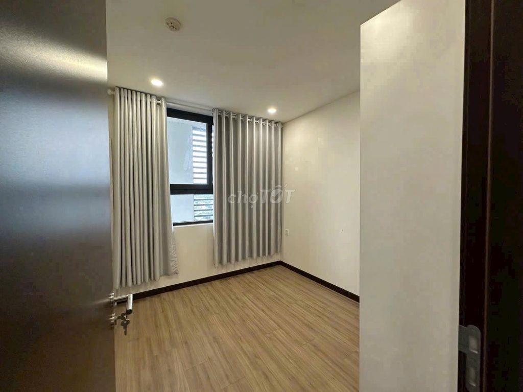 1PN Sky View thuê ở lâu dài , giá thuê 7tr5