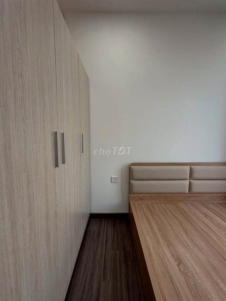 Thuê 1 PN A&T có: rèm, giàn phơi, giường, tủ, máy lạnh, sofa, bếp