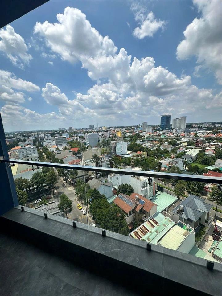 Nhà mới 100%, có 2 máy lạnh, rẻ nhất Sky view, giá thuê 7tr5 