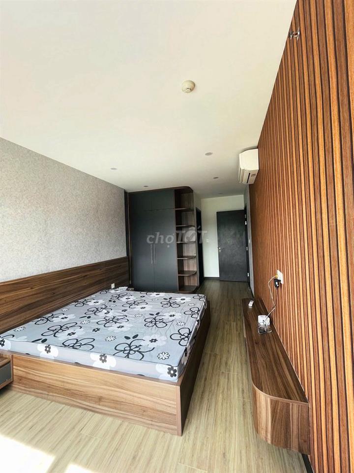 Chỉ 10triệu , thuê 2PN Sky View , tầng 6, nội thất quá đẹp 