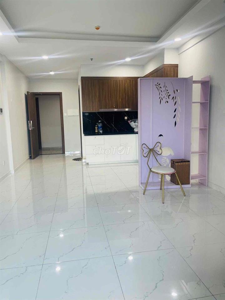HÀNG KÍN - Studio block B | giá 4,5Tr | Nhà trống có rèm, giàn phơi