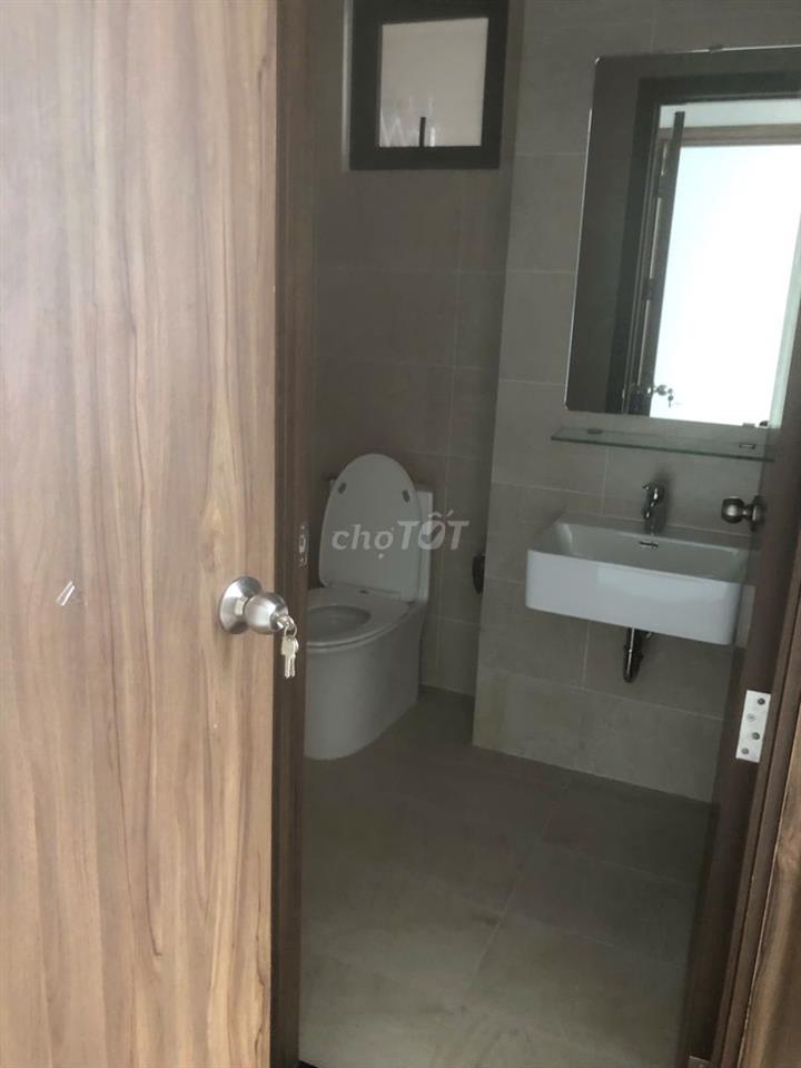 CHÍNH CHỦ BÁN RẺ 2PN TẦNG THẤP ĐỐI DIỆN BỂ BƠI OPAL SKYLINE 2,2TỶ