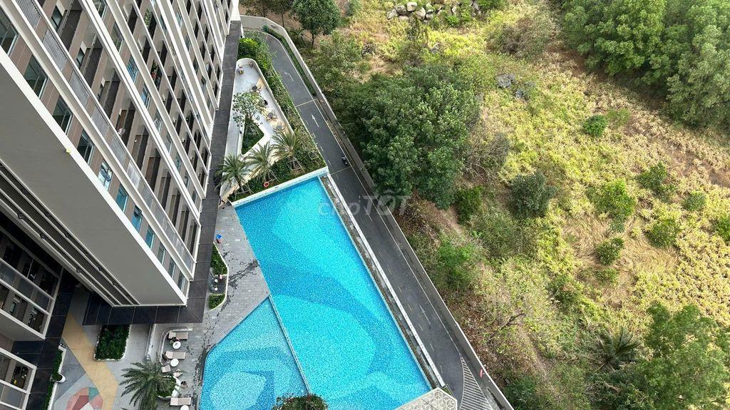 CHÍNH CHỦ BÁN RẺ 2PN TẦNG THẤP ĐỐI DIỆN BỂ BƠI OPAL SKYLINE 2,2TỶ
