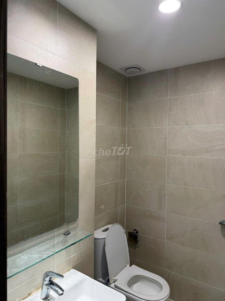 Bán căn Studio nhà trống có rèm, 40m2, giá siêu rẻ 1ty350
