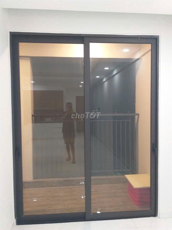 Siêu ngộp, chủ giảm giá sâu, 1 căn studio view hồ bơi, tầng 8, 1ty440