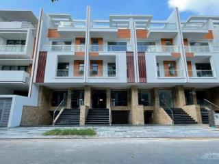 Cần bán gấp nhà phố khu đô thị xanh vạn phúc city giá rẻ 5 * 20, 6 * 17 shr. hot!