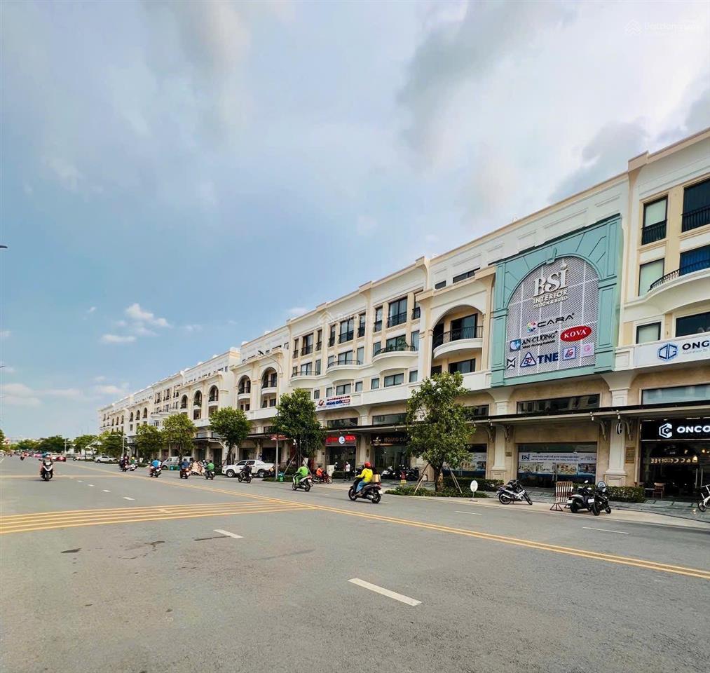 Bán shophouse phố royal khu đô thị xanh vạn phúc city 2 mt giá tốt, góc mặt tiền hot! ck đến 25%+