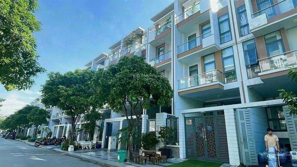 Bán gấp nhà phố ngang 6m 5 tầng hoàn thiện cao cấp khu đô thị xanh vạn phúc city giá rẻ shr, hot!