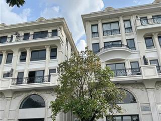Bán shophouse phố royal khu đô thị xanh vạn phúc city 2 mt giá rẻ, góc mặt tiền hot hot hot!