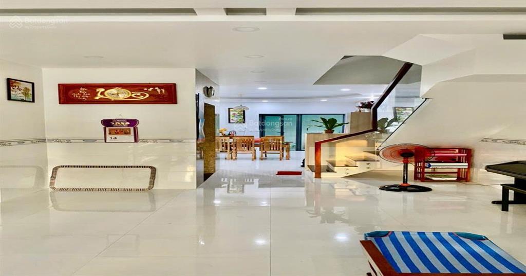 Cần bán gấp nhà phố khu đô thị xanh vạn phúc city tp thủ đức giá rẻ, đường lớn shr. hot hot hot!
