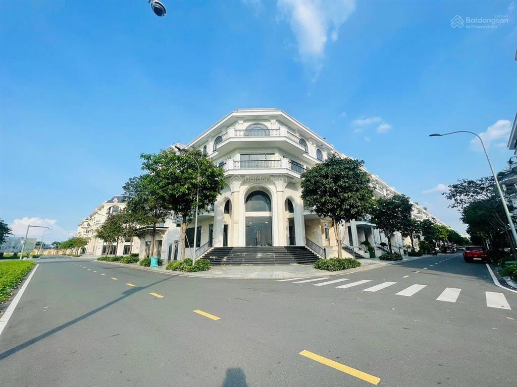 Suất nội bộ cần bán nhà phố 13x20 mặt tiền khu đô thị vạn phúc ql13 giá rẻ. hot hot hot!