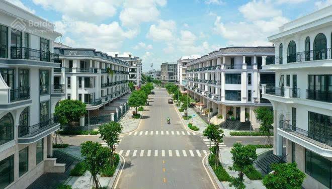 Suất nội bộ cần bán nhà phố 13x20 mặt tiền khu đô thị vạn phúc ql13 giá rẻ. hot hot hot!