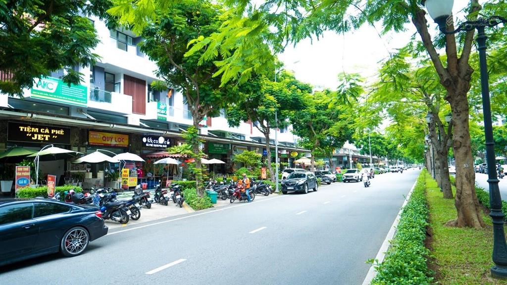 Suất nội bộ shophouse khu đô thị xanh vạn phúc city 9x20, 6 tầng, mặt tiền chỉ với 47,5 tỷ. hot
