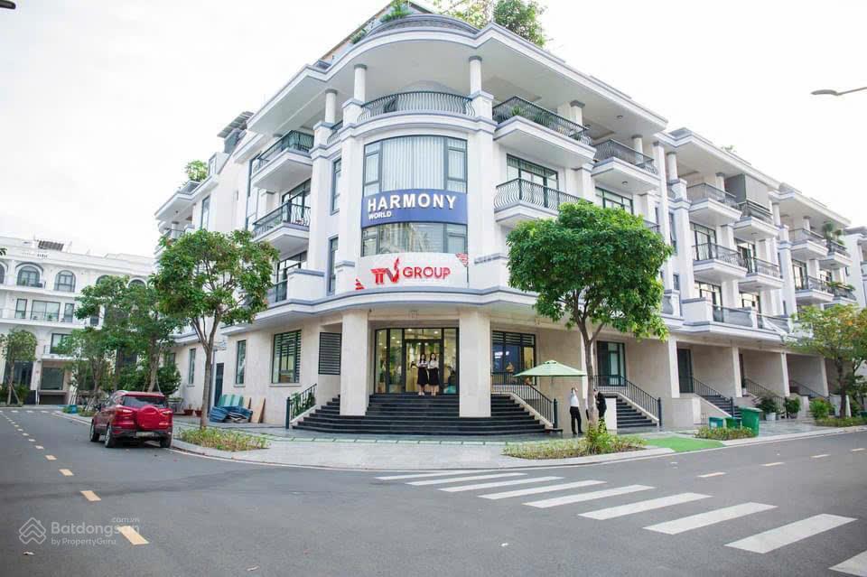 Cần bán gấp biệt thự 2 mt khu đô thị xanh vạn phúc city giá tốt, ngay quốc lộ 13 đang mở rộng. hot