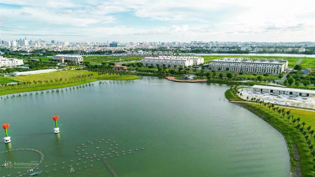 Suất nội bộ biệt thự sông sunlake villas, khu đô thị xanh vạn phúc city giá rẻ mt quốc lộ 13. hot!