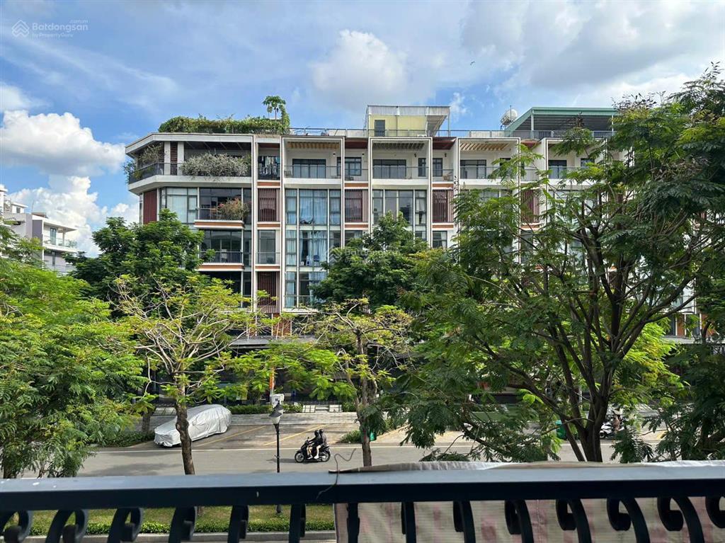 Suất nội bộ shophouse mặt tiền nguyễn thị nhung, kđt vạn phúc city giá rẻ mt quốc lộ 13. hot!