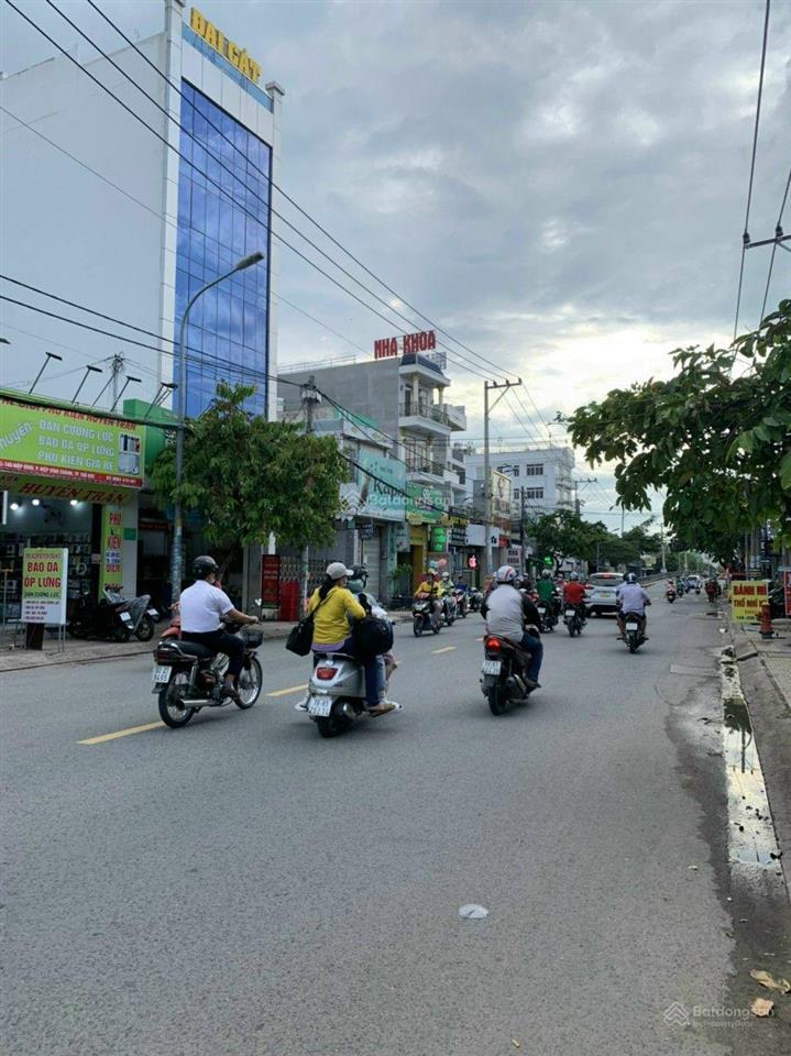 Cần bán đất 250m2 ngang 13m giá 13,5 tỷ sổ hồng chính chủ tại đường hiệp bình, thủ đức, hồ chí minh