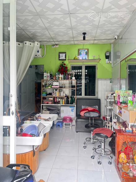 Bán nhà cấp 4 gác lửng mặt tiền đường phan bội châu, dĩ an