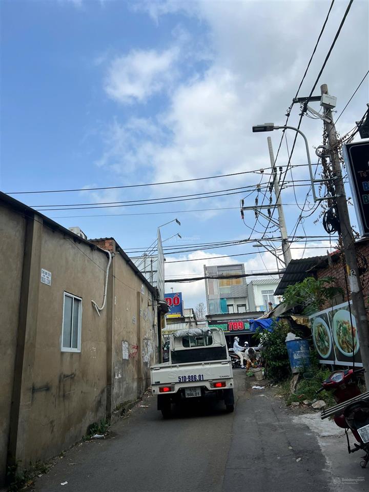 Ngộp bank bán gấp lô đất  đường 29 (nguyễn xiển) kế bên vinhomes