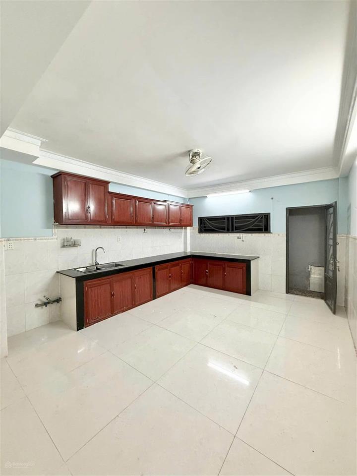Bán nhà đường số 3 khu dân cư hồng long, hiệp bình phước